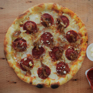 Chorizo Español Y Cebolla Caramelizada